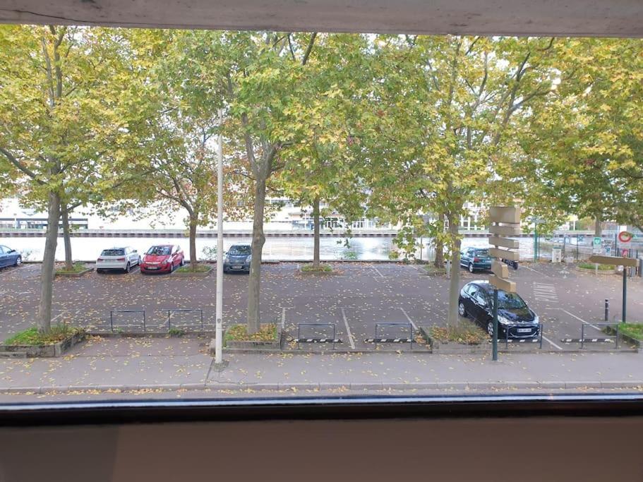 Charmant Studio Avec Place De Parking ナンシー エクステリア 写真